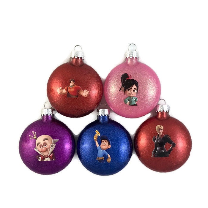 wreck it Ralph Christmas ornament